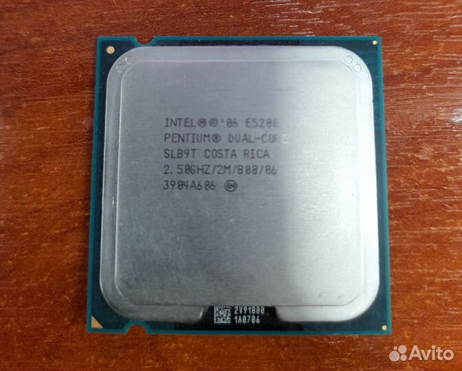 Процессор Intel Pentium E5200