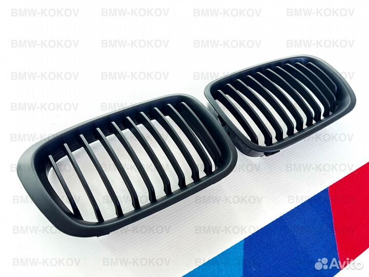 Решетки радиатора матовые на BMW E46 дорест