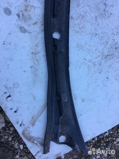 Решетка стеклоочистителя Митсубиси Галант 8