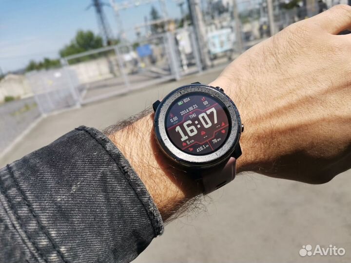 Смарт часы xiaomi amazfit stratos 3