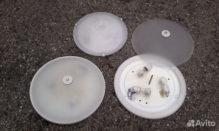 Наклодной потолочный светильник