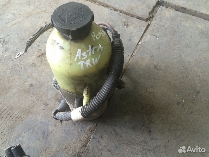 Электроусилитель руля Opel Astra H G TRW ZF