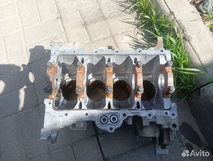 Блок хендай солярис 16