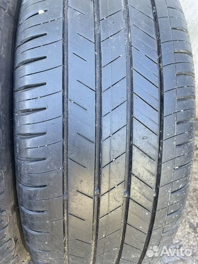 Goodyear EfficientGrip 215/60 R16