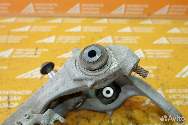 Кулак поворотный задний правый Audi A5 B8