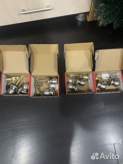 Продам ручки кноб межкомнатные