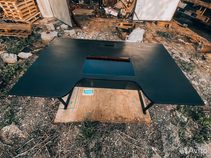 Игровой компьютерный стол (пк в столе)