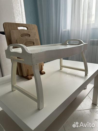 Поднос и разделочные доски из дерева