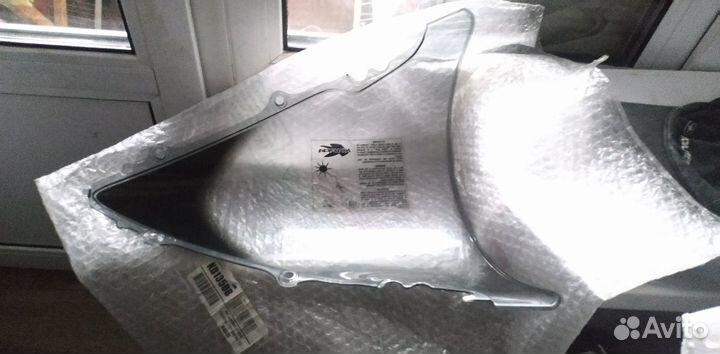 Новое оригинальное стекло Yamaha R6