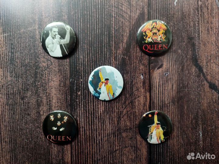 Значки Queen