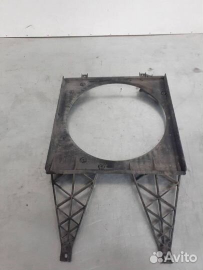 Диффузор вентилятора Skoda Roomster 2008 6Q0121207