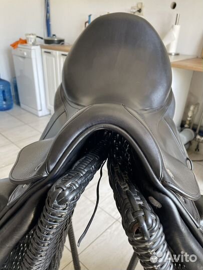 Седло для лошади