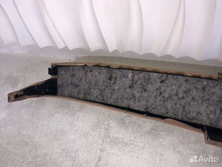 Обшивка стойки задняя правая MB W220