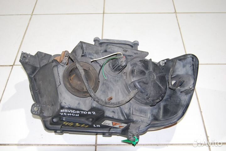 Фара левая Lincoln Navigator 2 2002-2006