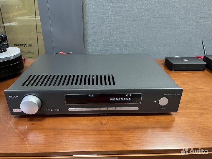 Интегральный усилитель Arcam SA20