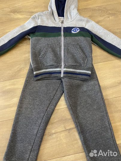 Спортивный костюм