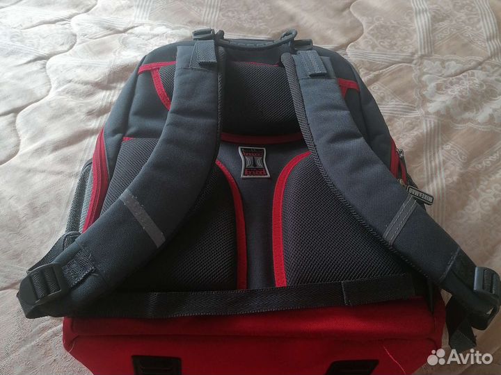 Рюкзак школьный