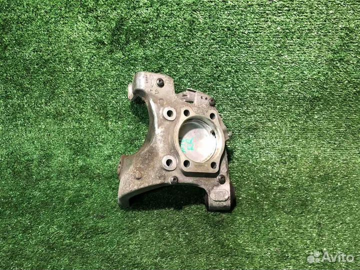 Цапфа задняя правая Audi A6 (C6,4F) 2005-2011