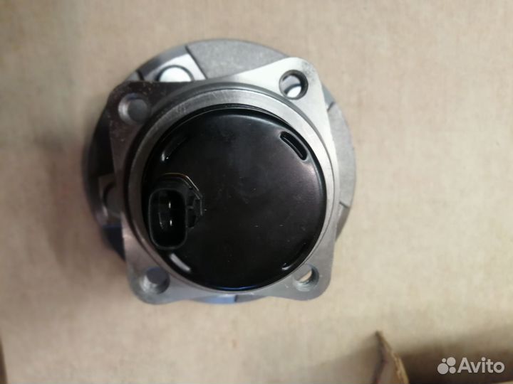 Ступичный узел задний Toyota Premio 240/ Wish 10