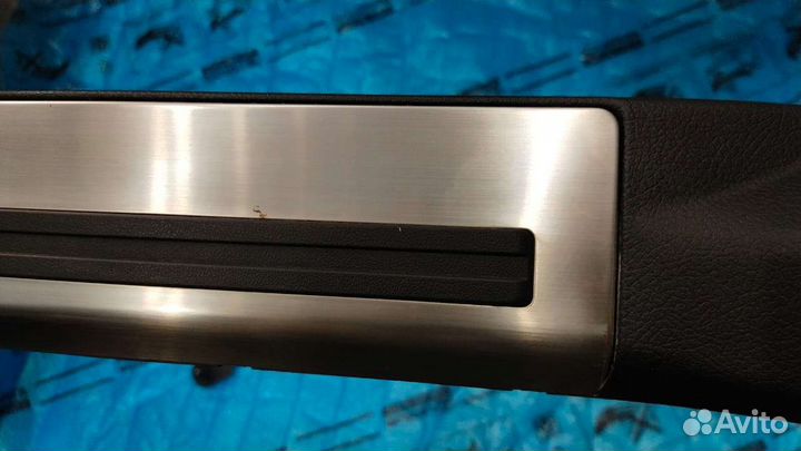 Накладка проема двери Lexus Lx 570 задняя R