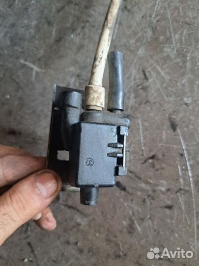 Клапан вакуумный Opel Vectra B