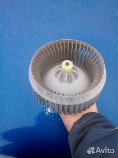 Моторчик печки тайота