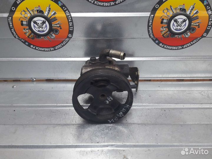 Насос гидроусилителя руля Toyota Avensis AZT250