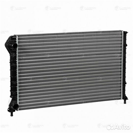 Радиатор охлаждения Фиат Добло 01- с кондиционером