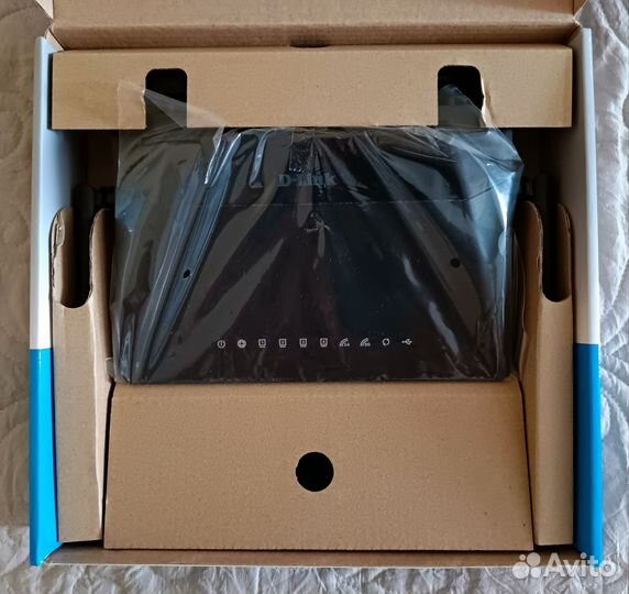 Wi-Fi роутер D-link DIR-825