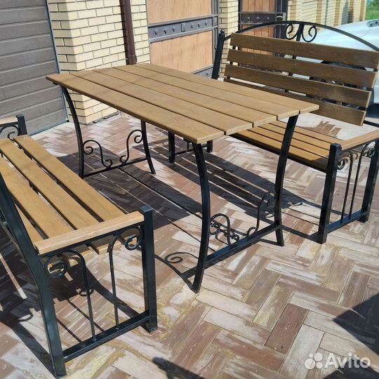 Кованные скамейки