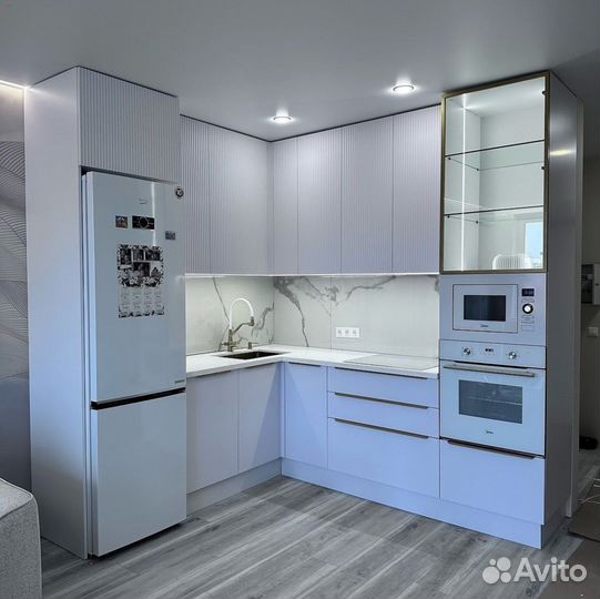 Кухня Белая на заказ с установкой