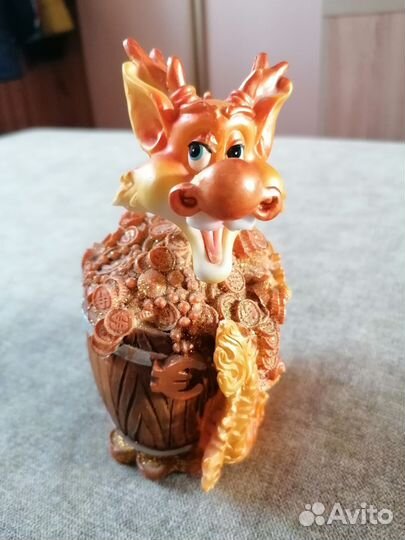 Копилка дракон символ 2024