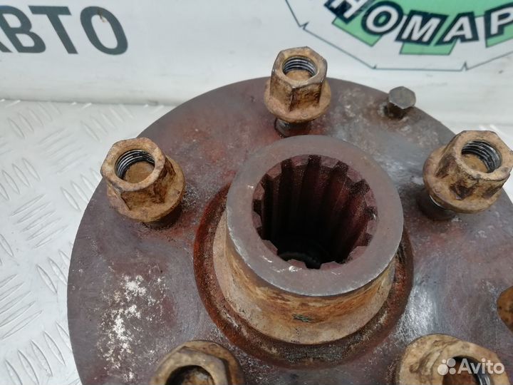 Ступица задняя Volkswagen Transporter T3 1.6