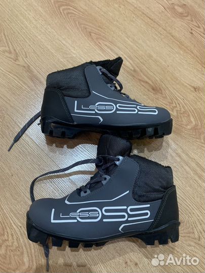 Лыжные ботинки