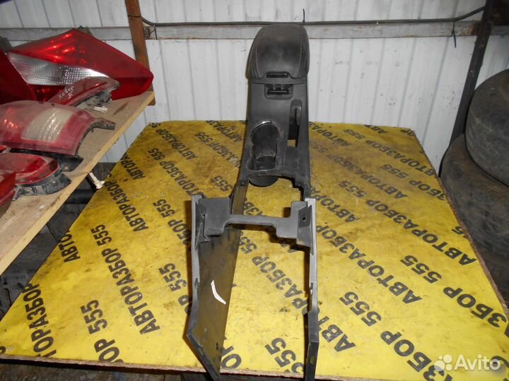 Консоль для Geely emgrand EC7 2008-2016