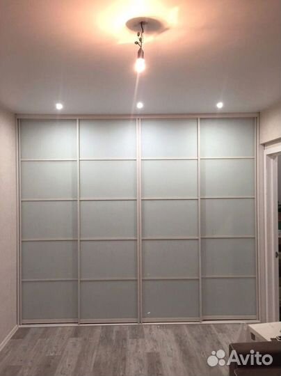 Шкафы купе на заказ в спальню