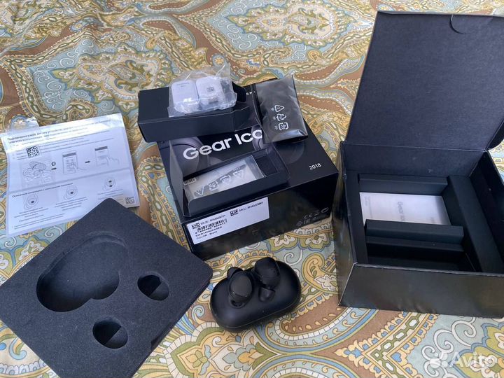 Беспроводные наушники samsung gear iconx 2018