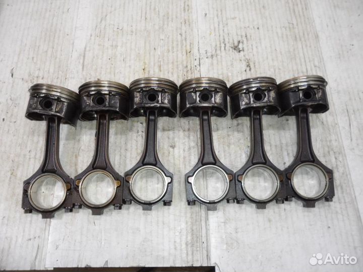 Поршень с шатуном Jaguar S-Type (X200) 2005