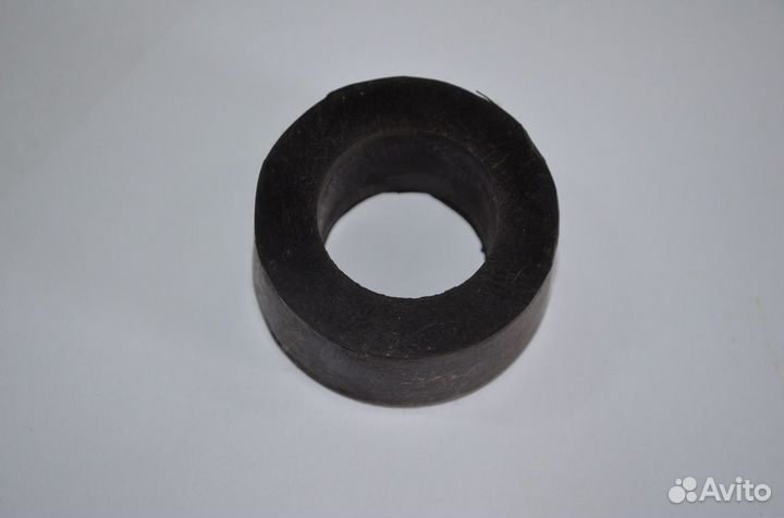 Втулка промежуточной опоры амортизатора 71-2905748