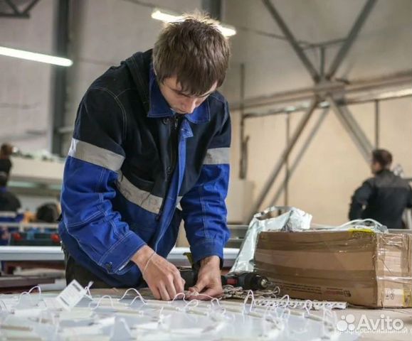 Рабочий на производство наружной рекламы