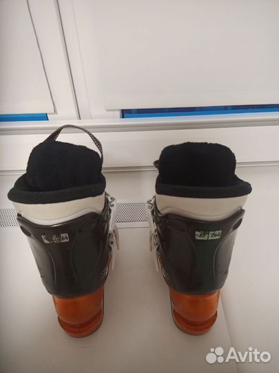 Горнолыжные ботинки детские 22