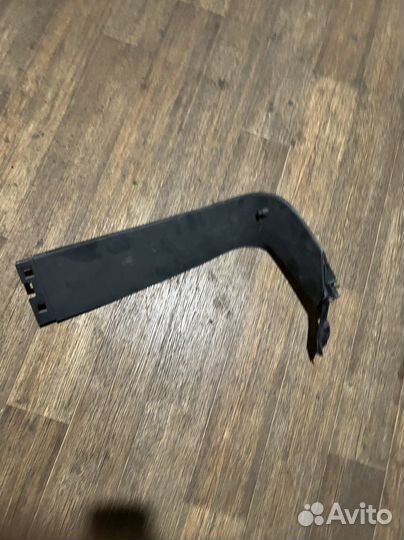 Обшивка крышки багажника Mercedes-Benz A-class