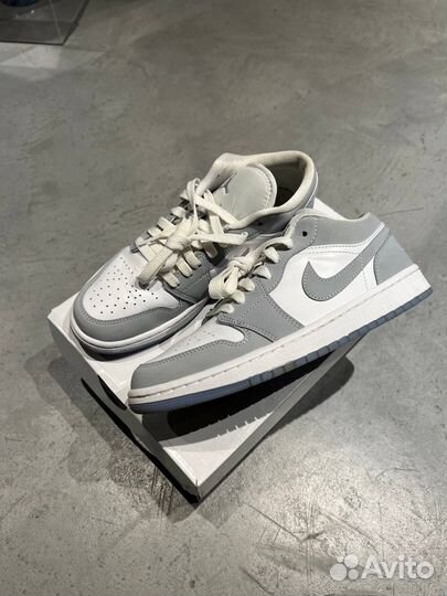 Air Jordan 1 Low wolf grey