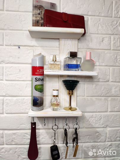 Полка ключница настенная