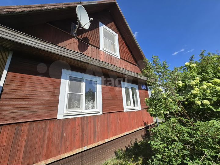 Дом 94,6 м² на участке 14,8 сот.