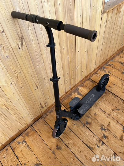 Самокат взрослый shulz 200 pro