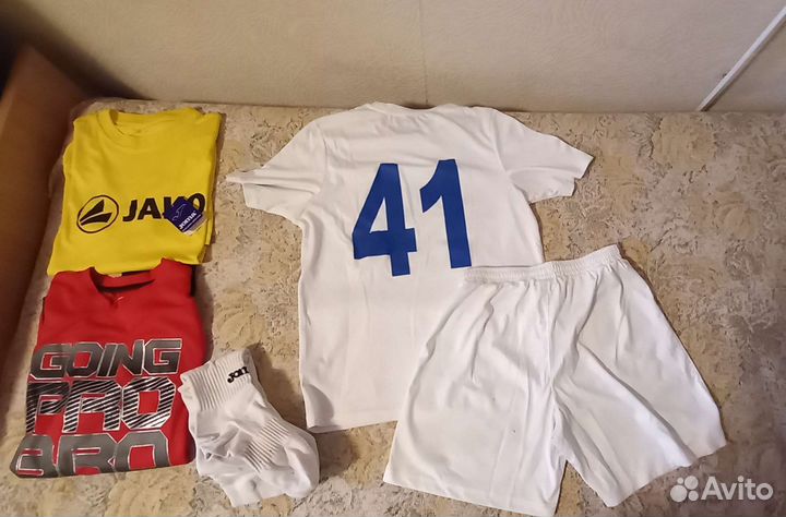 Футбольная форма на подростка