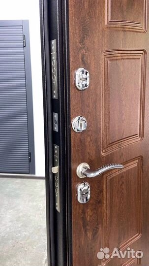 Дверь входная