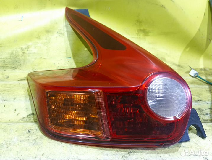 Фонарь задний Nissan Juke Ниссан жук
