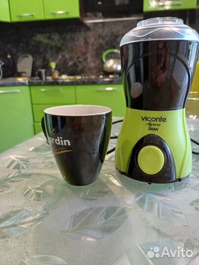 Электрическая кофемолка